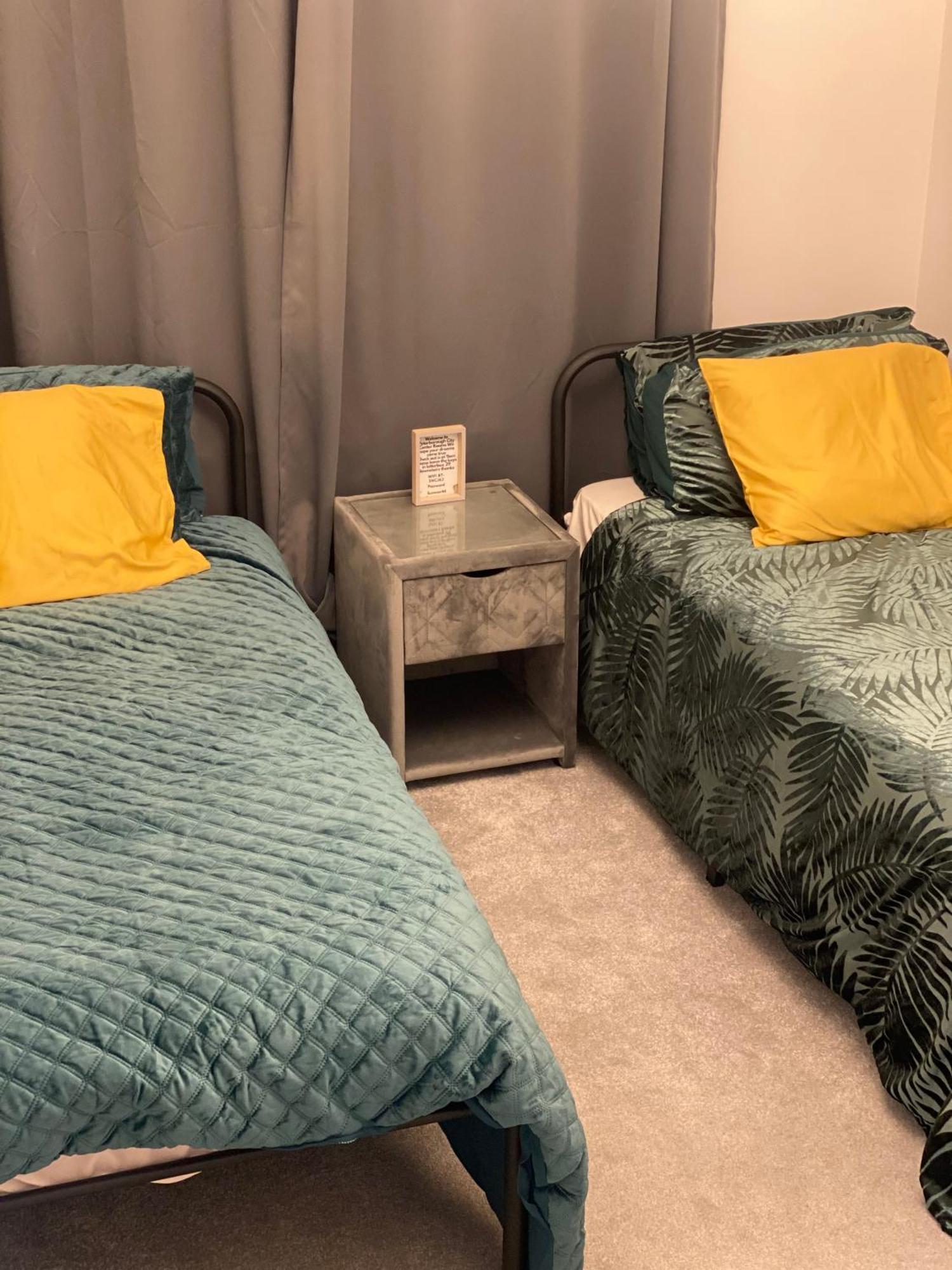Peterborough Brand New City Center Apartment 2 Bedroom 2 Bath Apartment Free Parking Contractors Welcome Exterior foto